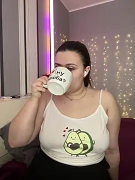 lipsi vikki online show from February 2026 07:06:02 AM