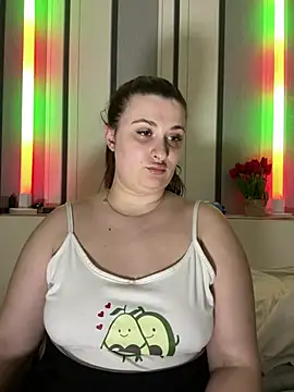 lipsi vikki online show from February 2026 07:34:01 PM