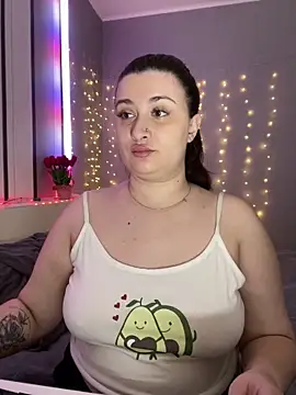 lipsi vikki online show from February 2026 07:36:01 PM