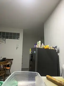 venezolana  caro online show from February 2026 02:23:02 AM