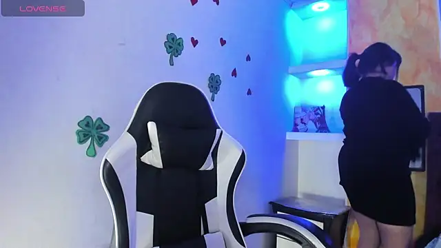 peachy hot online show from April 2026 05:08:02 AM