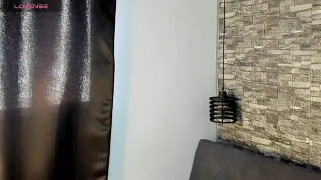 ASHLEY COLLINS1 online show from March 2026 01:33:02 PM