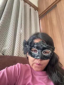 raavigirl online show from May 2026 06:56:02 AM