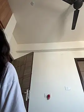 raavigirl online show from May 2026 05:03:01 AM