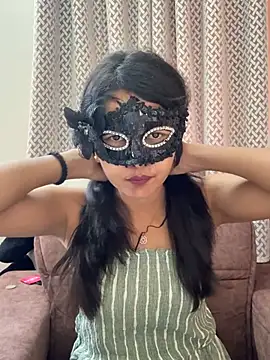 raavigirl online show from May 2026 10:51:02 AM