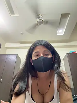 raavigirl online show from March 2026 06:42:01 PM