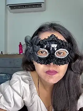 raavigirl online show from April 2026 03:31:02 PM
