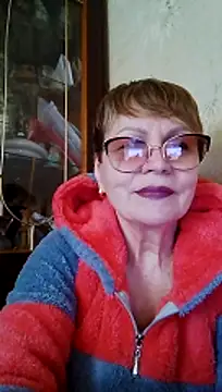 SophieBurns online show from April 2026 11:11:01 AM