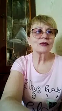 Snapshot of SophieBurns chatting on June 2026 09:58:02 AM SophieBurns online show from June 2026 09:58:02 AM