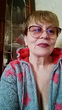 Snapshot of SophieBurns chatting on May 2026 09:46:02 AM SophieBurns online show from May 2026 09:46:02 AM
