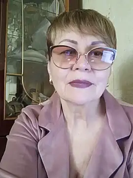 Snapshot of SophieBurns chatting on May 2026 09:37:01 AM SophieBurns online show from May 2026 09:37:01 AM