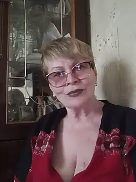 Snapshot of SophieBurns chatting on June 2026 01:34:01 PM SophieBurns online show from June 2026 01:34:01 PM
