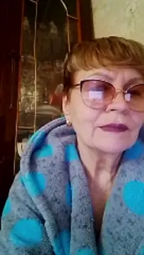 Snapshot of SophieBurns chatting on April 2026 10:55:02 AM SophieBurns online show from April 2026 10:55:02 AM