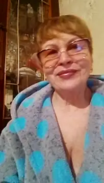 Snapshot of SophieBurns chatting on April 2026 05:30:01 PM SophieBurns online show from April 2026 05:30:01 PM