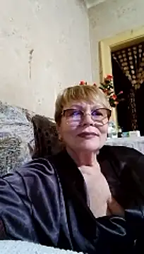Snapshot of SophieBurns chatting on June 2026 10:18:01 PM SophieBurns online show from June 2026 10:18:01 PM