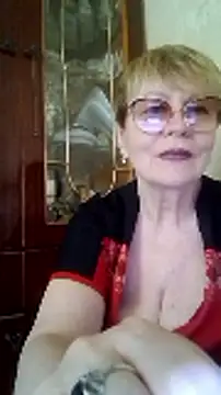Snapshot of SophieBurns chatting on June 2026 11:16:01 AM SophieBurns online show from June 2026 11:16:01 AM