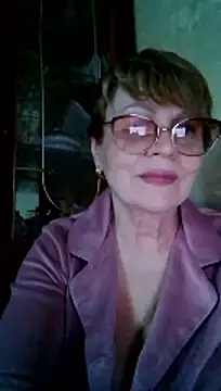 Snapshot of SophieBurns chatting on May 2026 02:06:02 PM SophieBurns online show from May 2026 02:06:02 PM