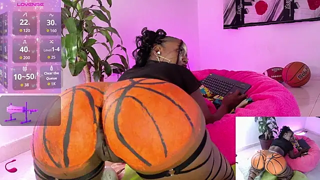 AnnieWestley online show from February 2026 04:08:02 PM