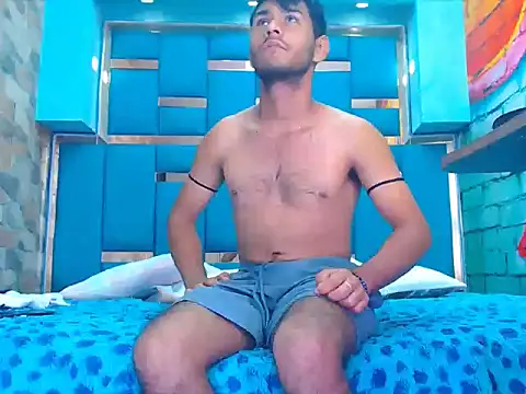 warmNoah online show from March 2026 07:21:02 PM