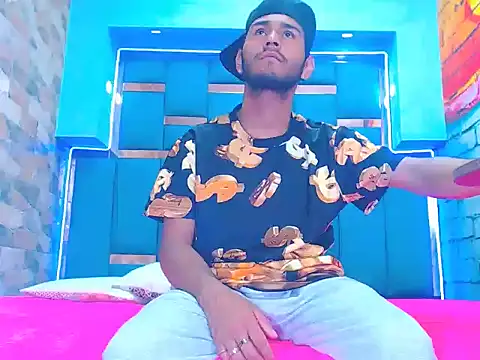 warmNoah online show from March 2026 08:43:01 PM