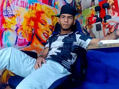 warmNoah online show from March 2026 07:15:02 PM