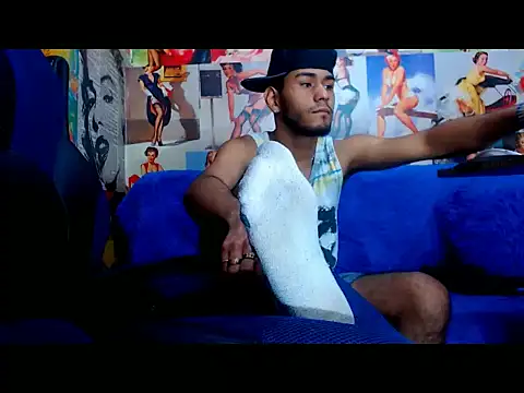 warmNoah online show from April 2026 06:47:01 PM