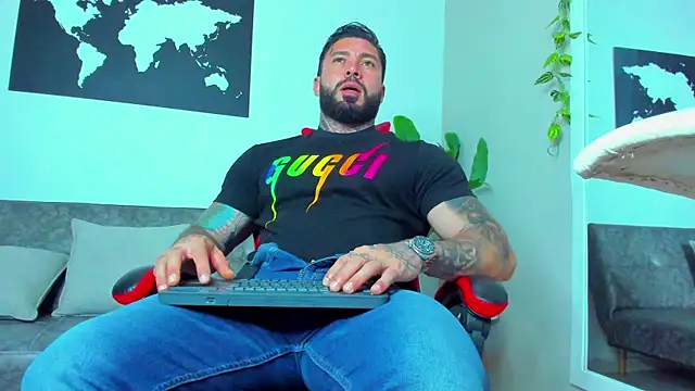 Alessrose online show from April 2026 09:04:01 PM