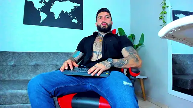 Alessrose online show from March 2026 07:43:02 PM