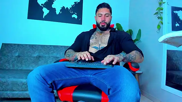 Alessrose online show from March 2026 08:12:02 PM