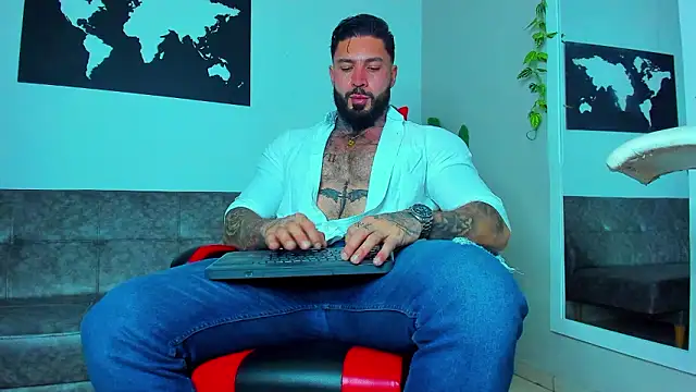 Alessrose online show from March 2026 08:30:01 PM