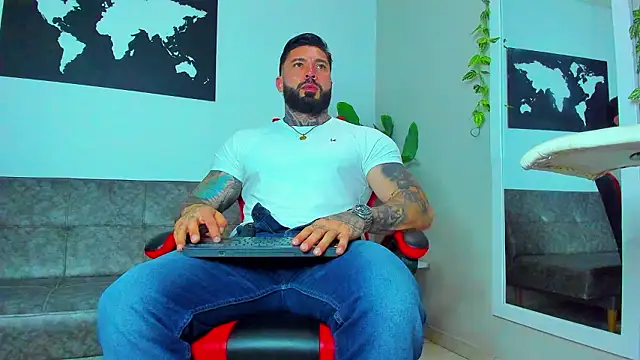 Alessrose online show from March 2026 08:07:01 PM