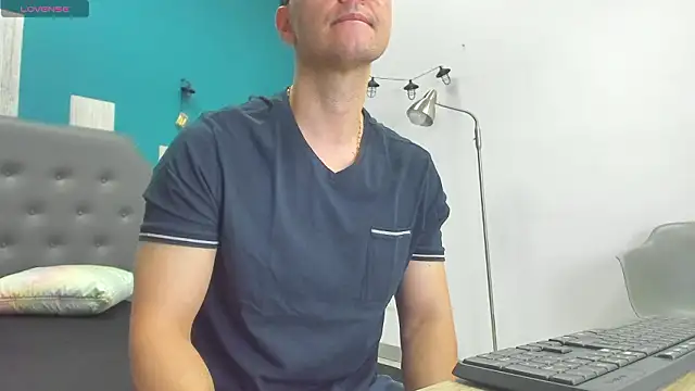 Coddy maxx69 online show from February 2026 12:26:01 PM