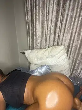 Snapshot of applebae chatting on April 2026 06:09:01 AM applebae online show from April 2026 06:09:01 AM