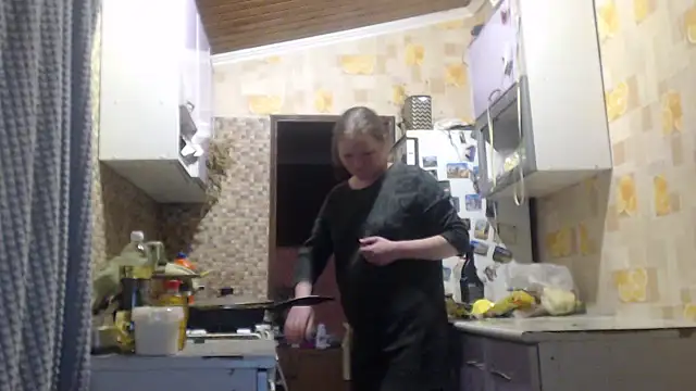 Snapshot of EliciaKush chatting on March 2026 06:04:02 PM EliciaKush online show from March 2026 06:04:02 PM