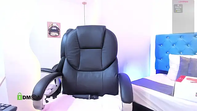 Dulcecooper1 online show from April 2026 11:26:01 AM