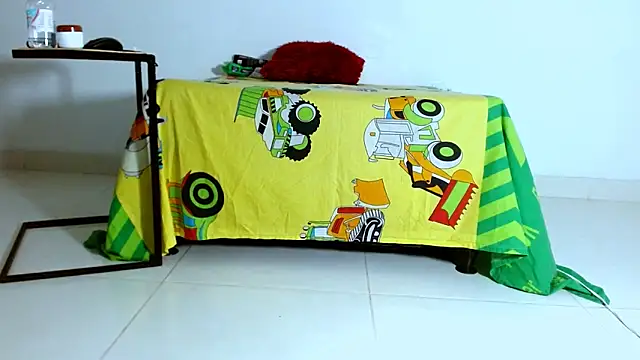 karolsweetvagi online show from April 2026 05:00:02 PM