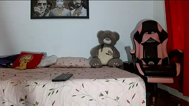 karolsweetvagi online show from March 2026 04:14:02 PM