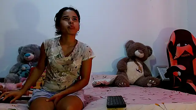 karolsweetvagi online show from March 2026 06:09:01 PM