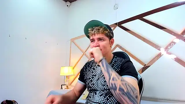 rayan linxx online show from April 2026 07:42:02 PM