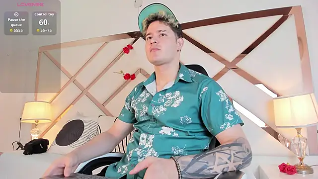 Snapshot of rayan_linxx chatting on February 2026 07:34:02 PM rayan linxx online show from February 2026 07:34:02 PM