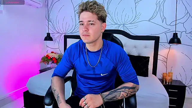 rayan linxx online show from March 2026 07:42:01 PM