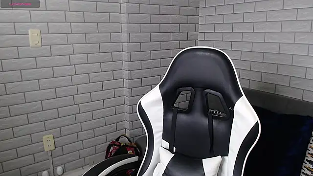 rayan linxx online show from March 2026 07:28:01 PM