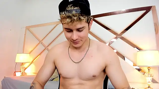 rayan linxx online show from April 2026 07:47:01 PM