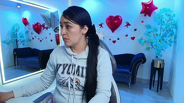 Alanna  scott online show from February 2026 03:28:01 AM