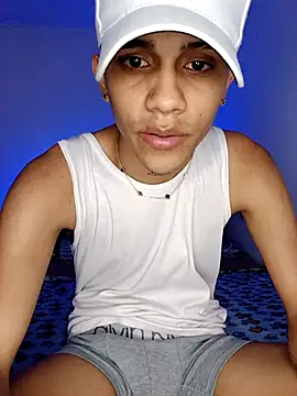 Snapshot of ALEX_HOT_HOT chatting on February 2026 10:05:01 PM ALEX HOT HOT online show from February 2026 10:05:01 PM