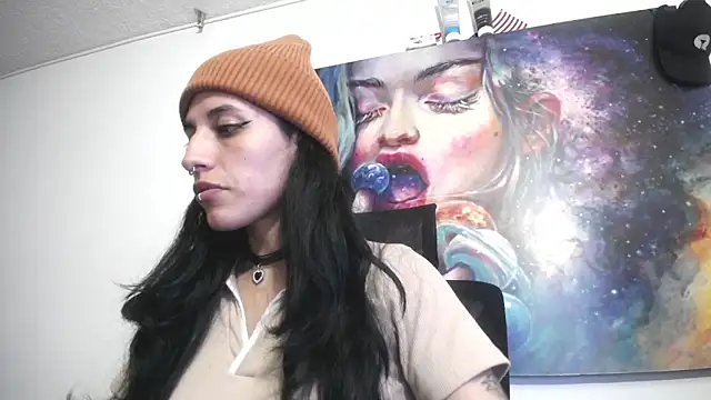 FRANCESCA LOVE  online show from May 2026 04:32:01 AM