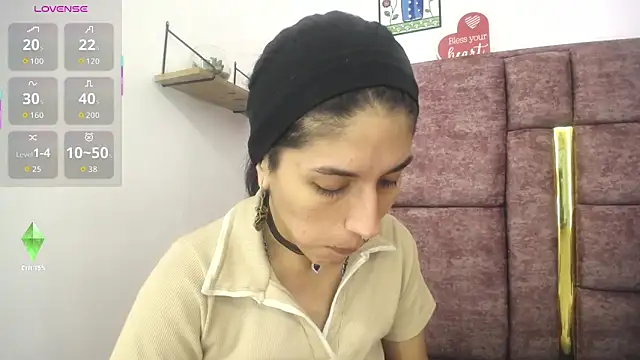 FRANCESCA LOVE  online show from May 2026 03:38:01 AM