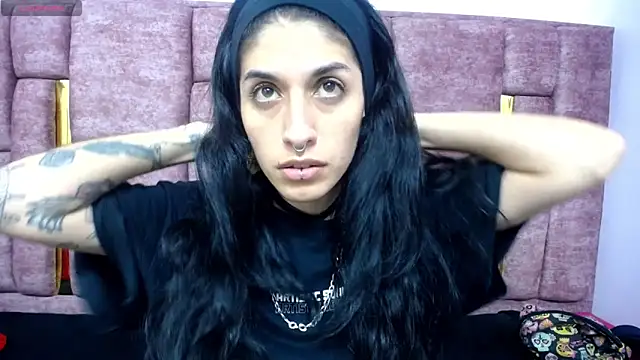 FRANCESCA LOVE  online show from May 2026 03:04:01 AM