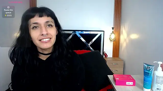 FRANCESCA LOVE  online show from March 2026 12:54:01 PM