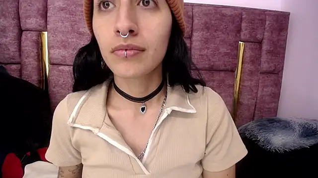 FRANCESCA LOVE  online show from May 2026 04:21:02 AM